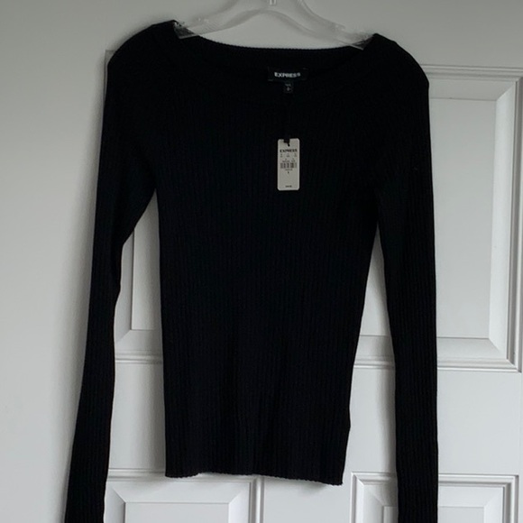 EXPRESS Ribbed Fitted Crew Neck Sweater			NWT - Picture 3 of 4
